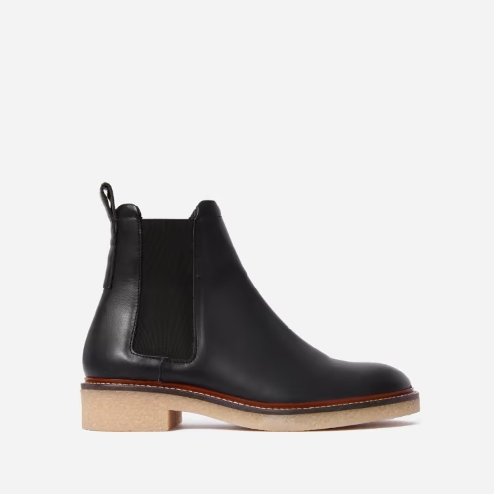 Everlane The Italian Leather Chelsea Boot Black Crepe Sole
